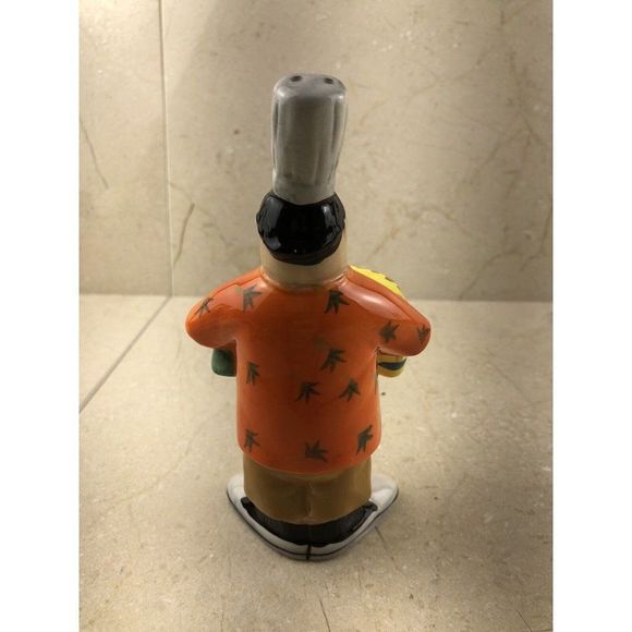 CIC Salt & Pepper Shakers Two BBQ Men DAD Gift - Picture 8 of 12